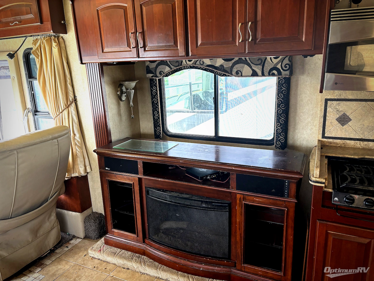 2007 Mandalay Luxury Division Mandalay Class A 40E Photo 15