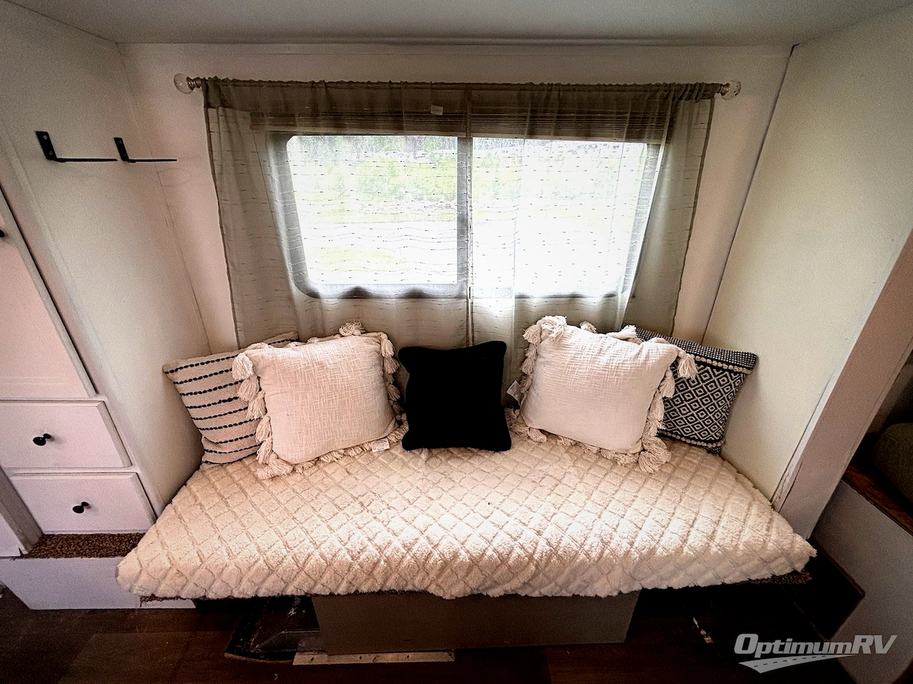 2018 Dutchmen Coleman Light LX 1605FB Photo 10