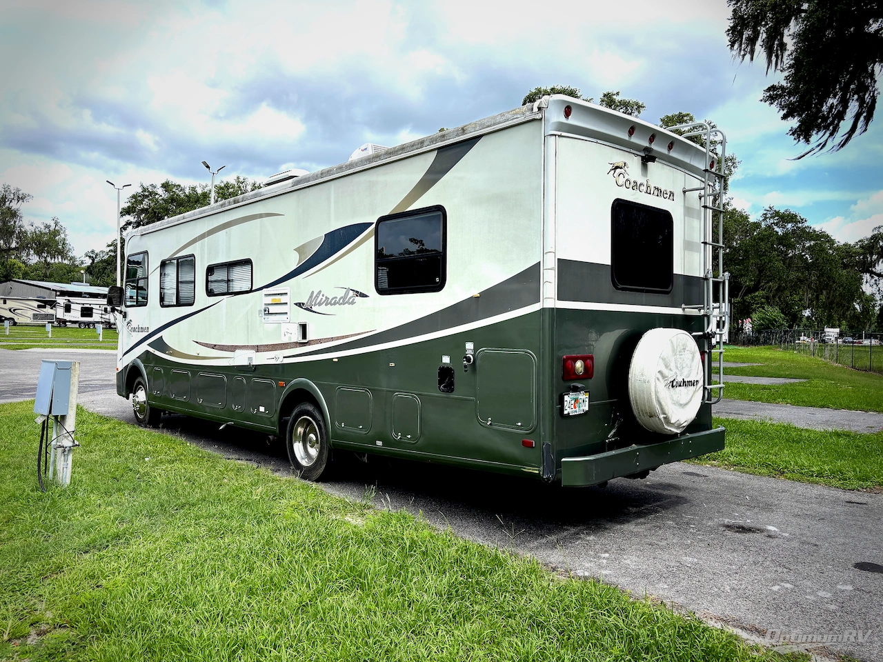 2005 Coachmen Mirada 300QB Photo 3