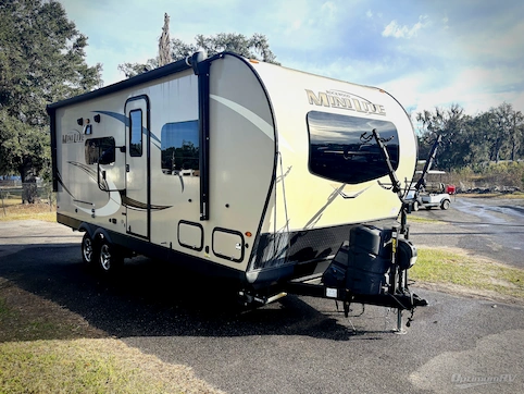 Used 2021 Forest River Rockwood Mini Lite 2204S Featured Photo