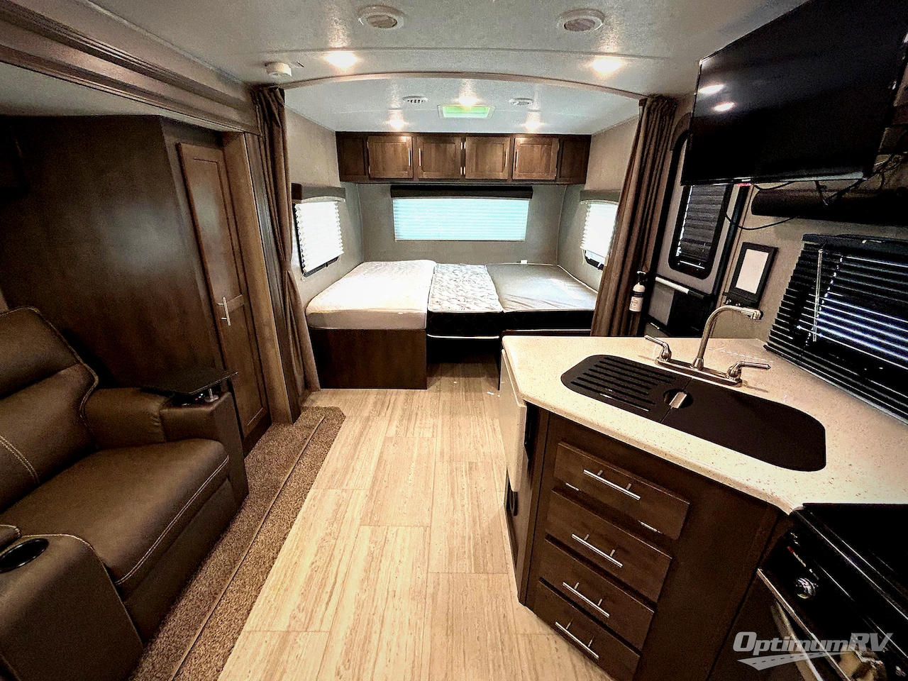 2021 Forest River Rockwood Mini Lite 2204S Photo 5