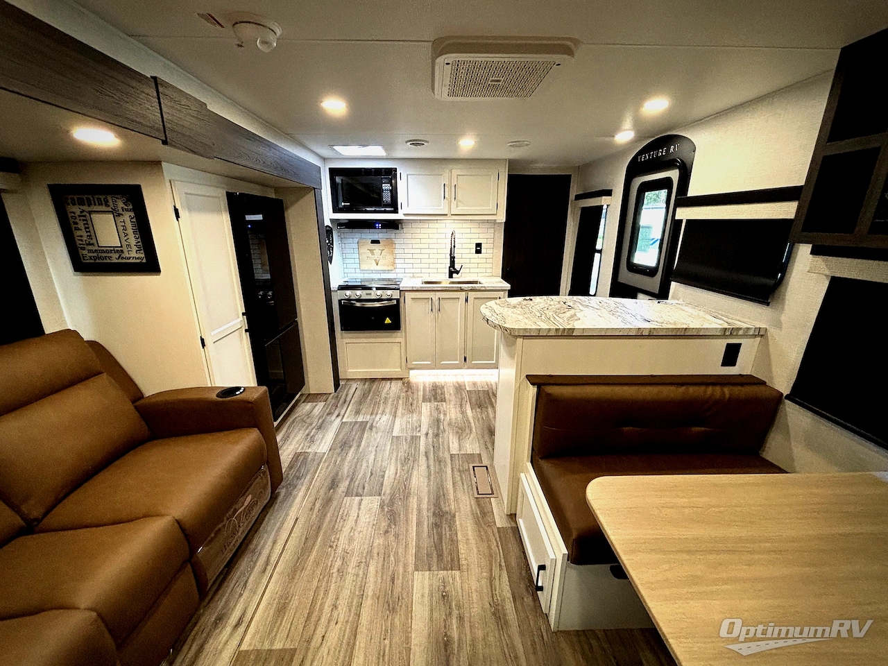 2026 Venture Stratus SR302VBH Photo 5