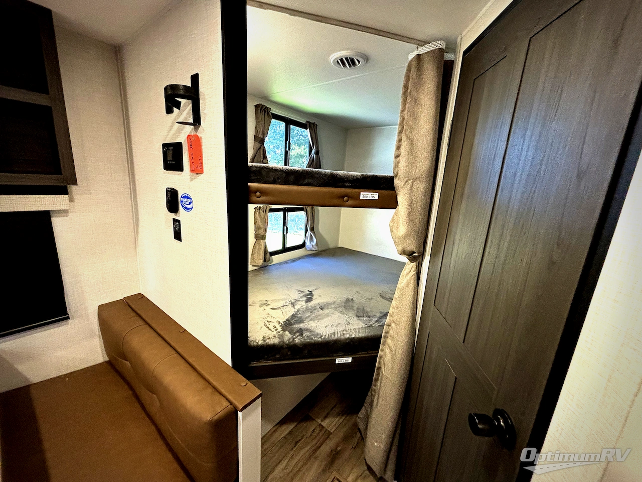 2026 Venture Stratus SR302VBH Photo 15