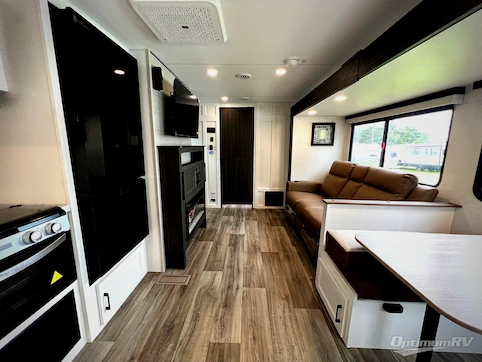 2026 Venture Stratus SR261VRB RV Photo 2