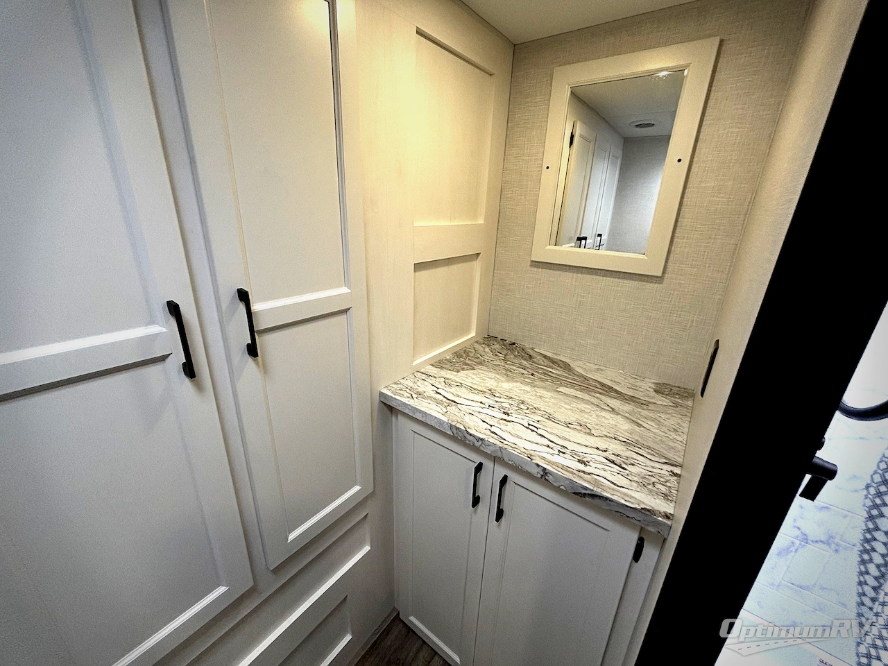 2026 Venture Stratus SR261VRB Photo 15