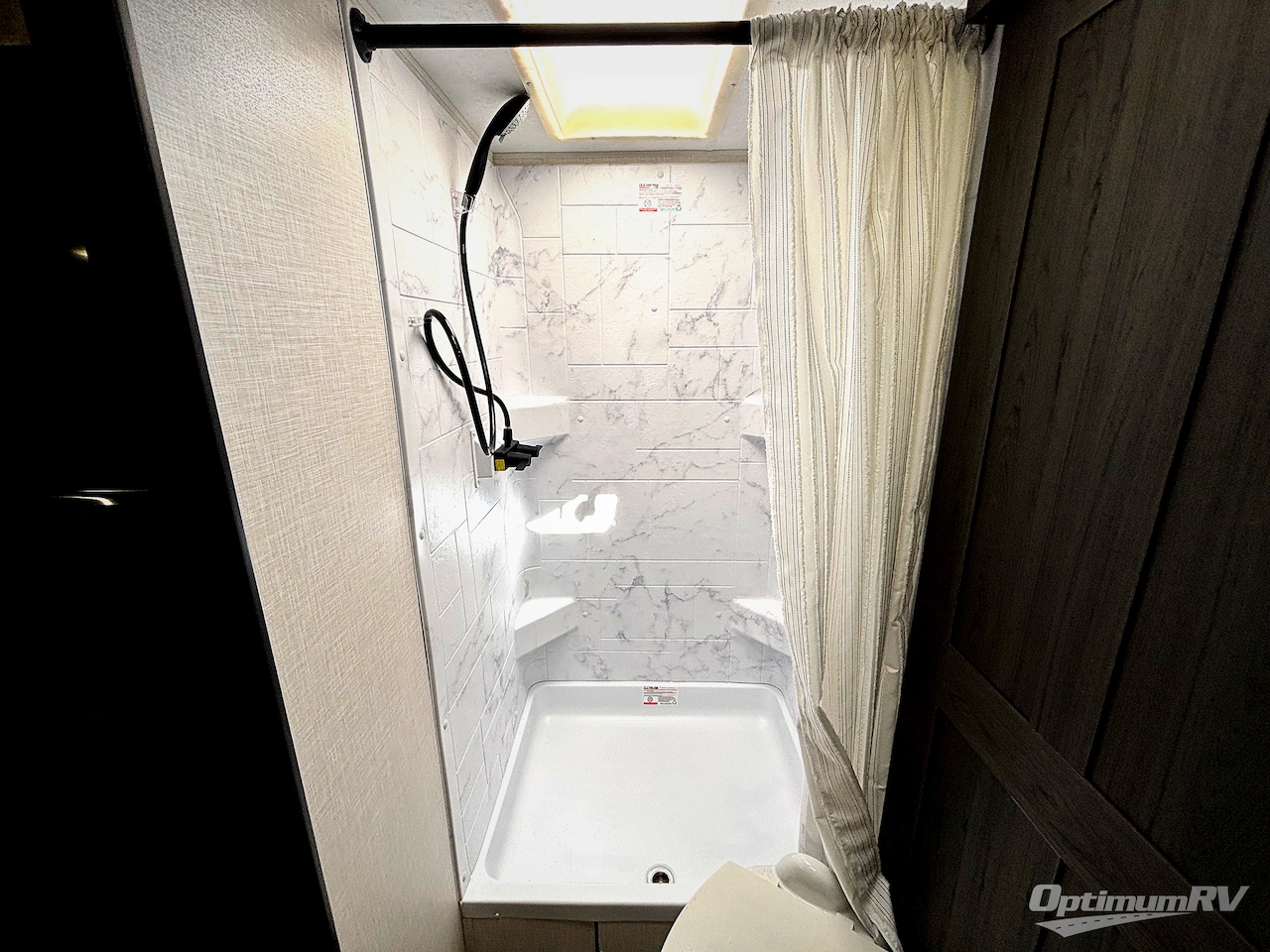 2025 Venture Stratus SR262VFK Photo 16