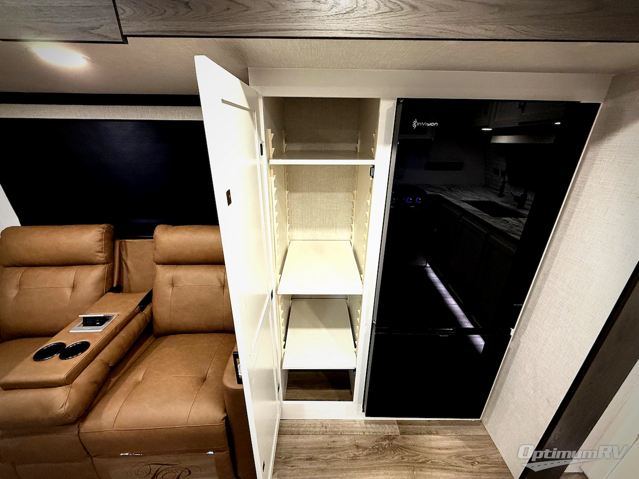 2026 Venture Stratus SR262VFK Photo 12