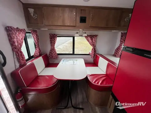 2024 Gulf Stream Vintage Cruiser 17RWD RV Photo 2