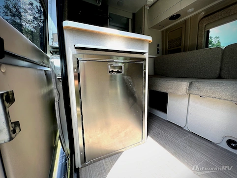 2022 Thor Rize 18M RV Photo 4