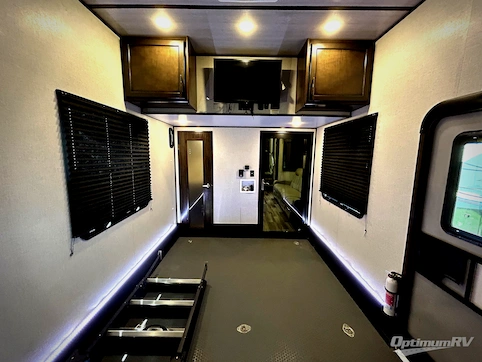 2022 Dutchmen Voltage 4015 RV Photo 4