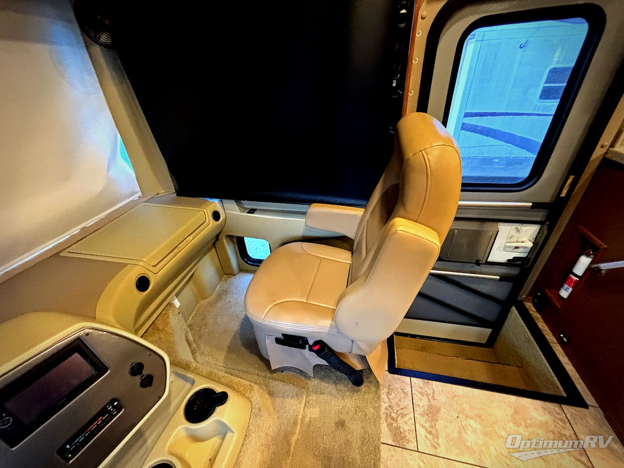 2015 Tiffin Allegro 36 LA Photo 9