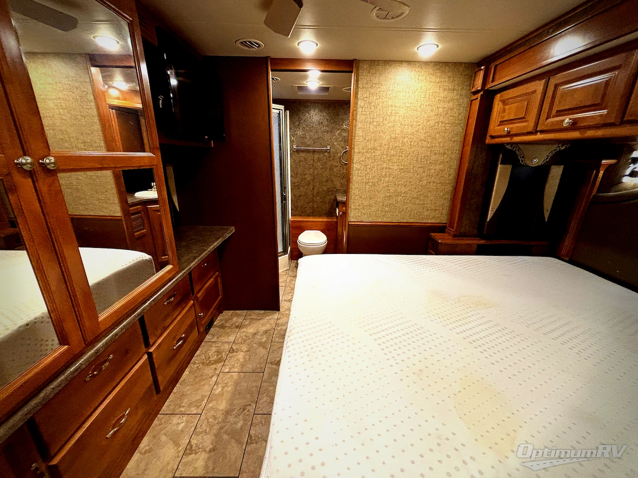 2015 Tiffin Allegro 36 LA Photo 16