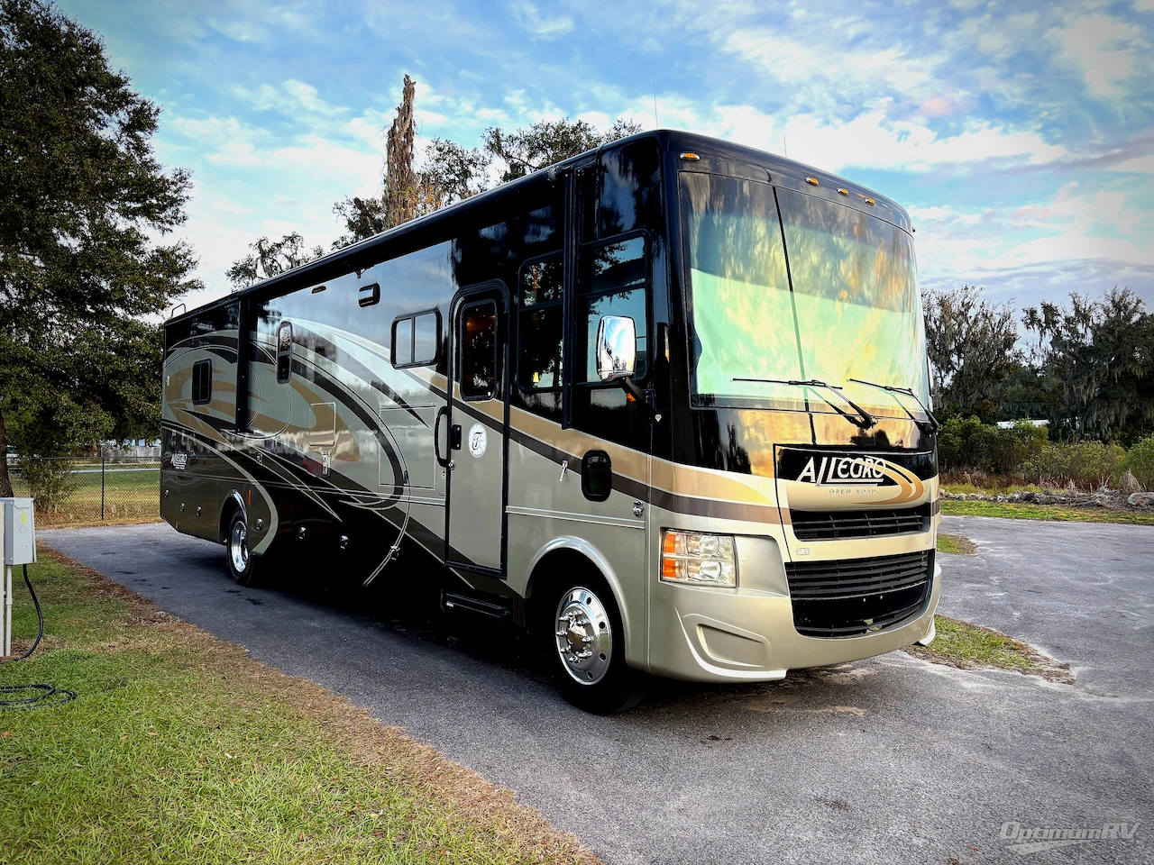 2015 Tiffin Allegro 36 LA Photo 1