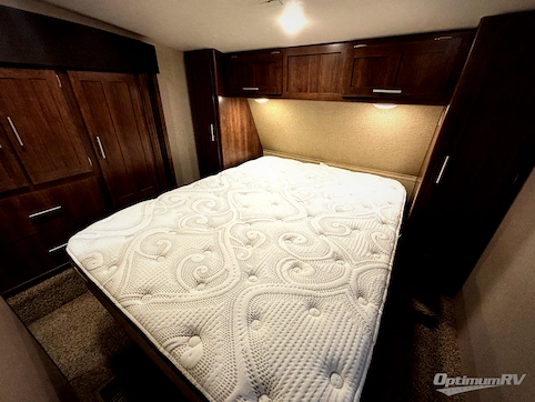 2018 CrossRoads Volante 280RL RV Photo 4