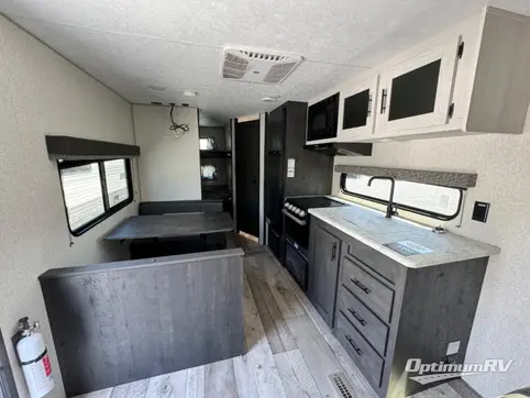 2022 KZ Sportsmen SE 260BHSE RV Photo 4