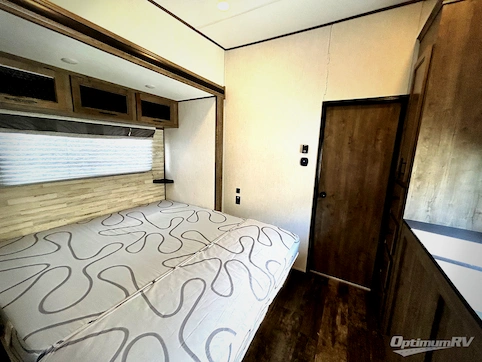 2022 Forest River Sabre 37FLH RV Photo 4