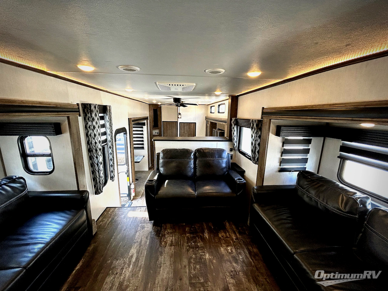 2022 Forest River Sabre 37FLH Photo 6