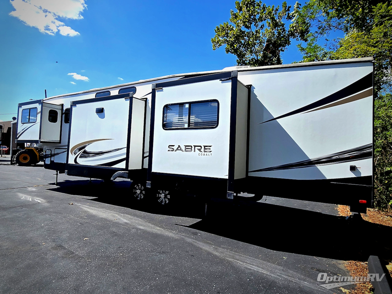 2022 Forest River Sabre 37FLH Photo 3