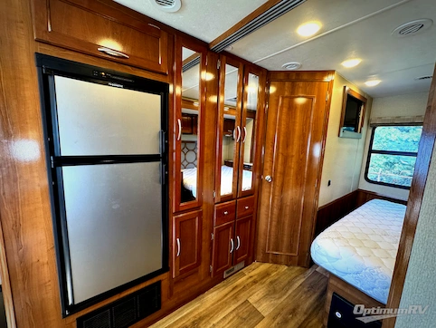 2018 Coachmen Pursuit Precision 27DS RV Photo 3