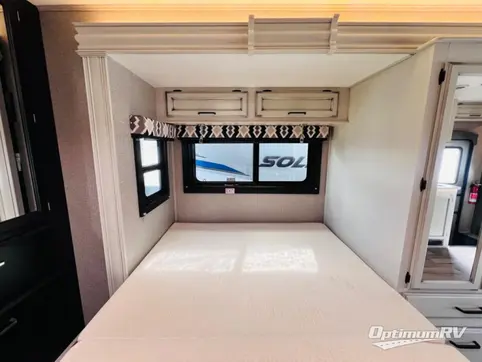 2021 Entegra Odyssey 24B RV Photo 4