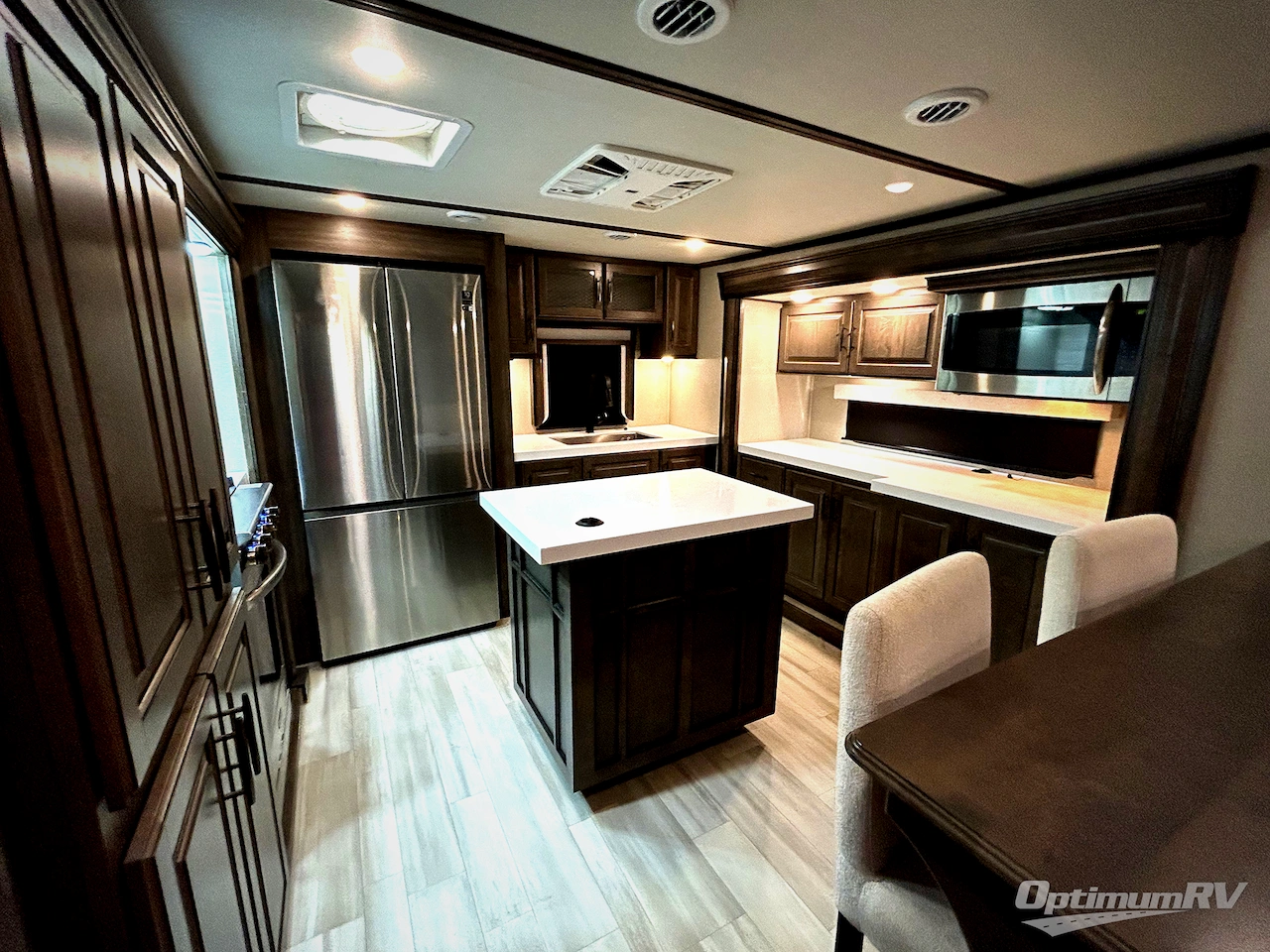 2022 Grand Design Solitude 390RK Photo 6