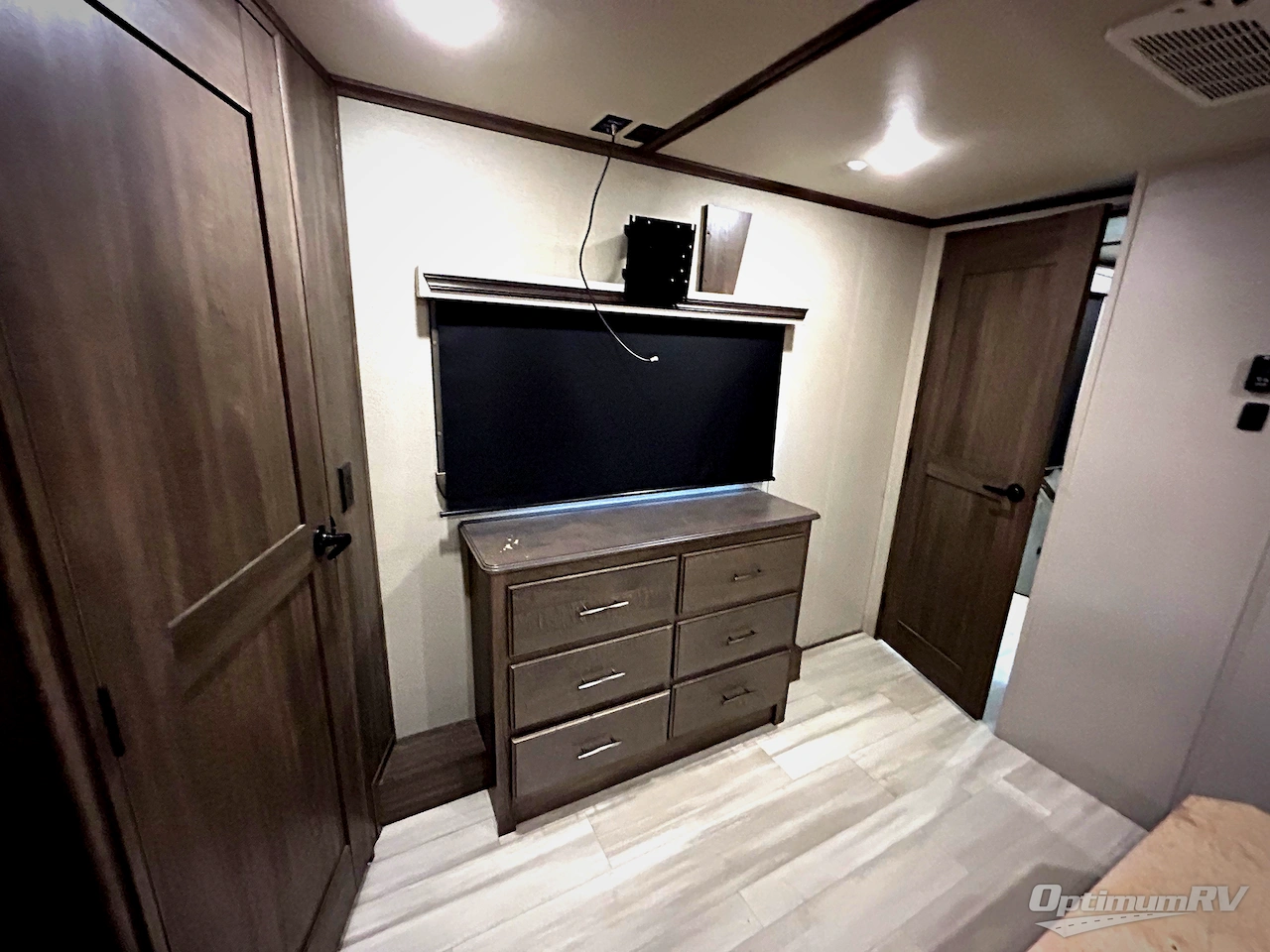 2022 Grand Design Solitude 390RK Photo 12