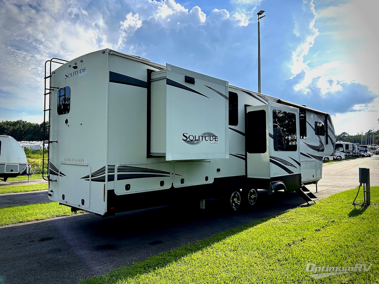 2022 Grand Design Solitude 390RK Photo 2