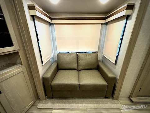 2022 Forest River Rockwood Ultra Lite 2898BS RV Photo 4