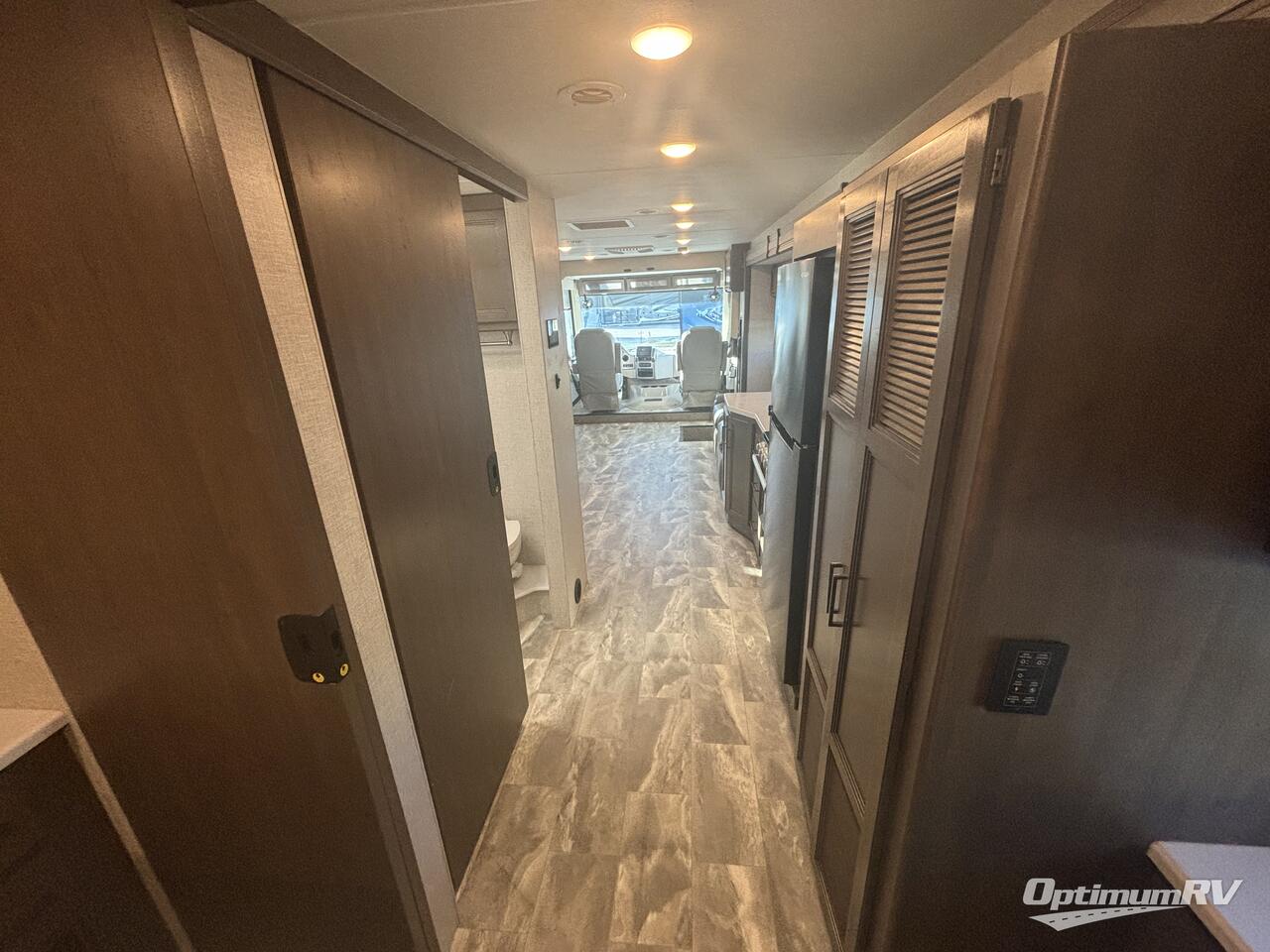 2022 Thor Windsport 34R Photo 8