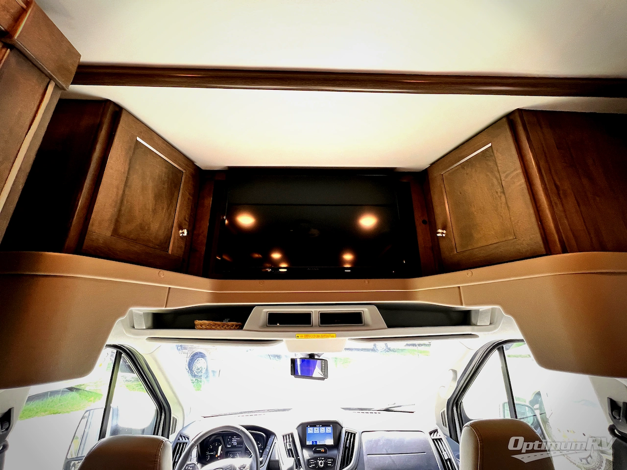2017 Winnebago Fuse 23A Photo 8