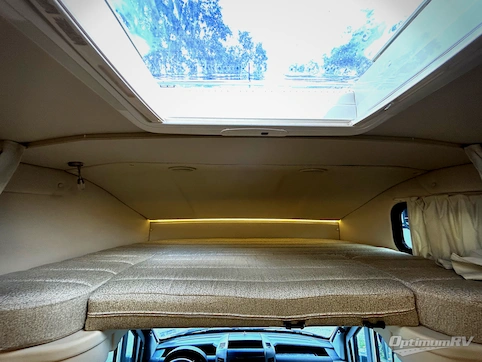 2017 Itasca Navion 24G RV Photo 3