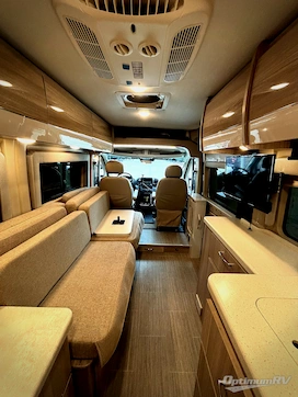 2022 Thor Sequence 20K RV Photo 2