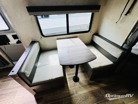 2022 Gulf Stream Trailmaster Ultra-Lite 248BH RV Photo 4