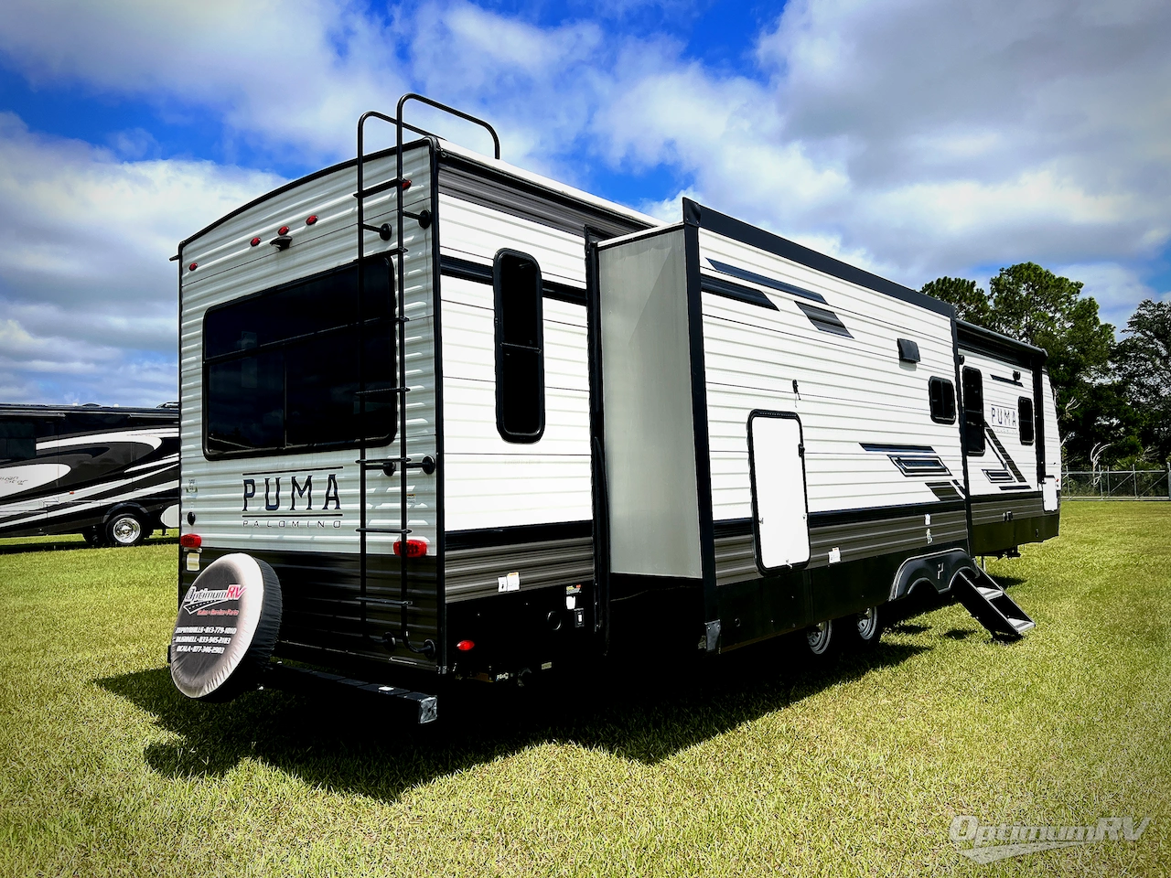 2023 Palomino Puma 32MBDS Photo 3