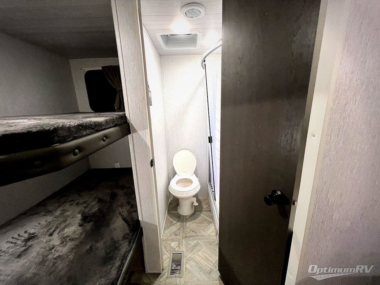 2024 Forest River Wildwood 28DBUD Photo 24