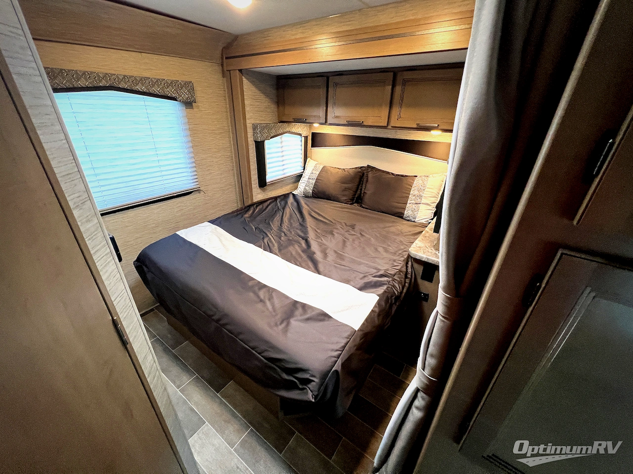 2022 Thor Chateau 22B Photo 21
