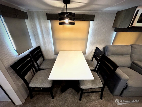 2023 Palomino Puma Destination 38RLQ RV Photo 4