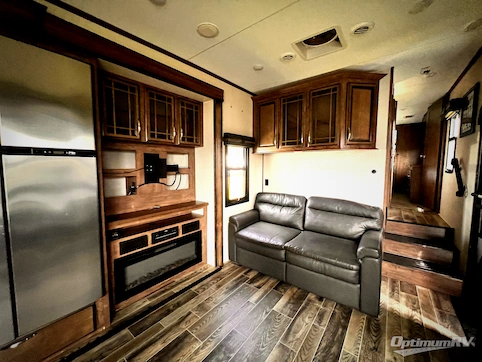 2019 KZ Durango Gold G353RKT RV Photo 2