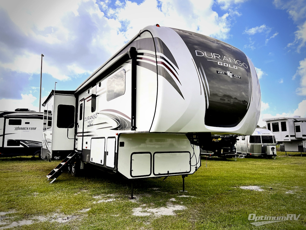 2019 KZ Durango Gold G353RKT Photo 1