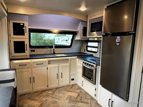 2023 Palomino Puma 31FKRK RV Photo 2