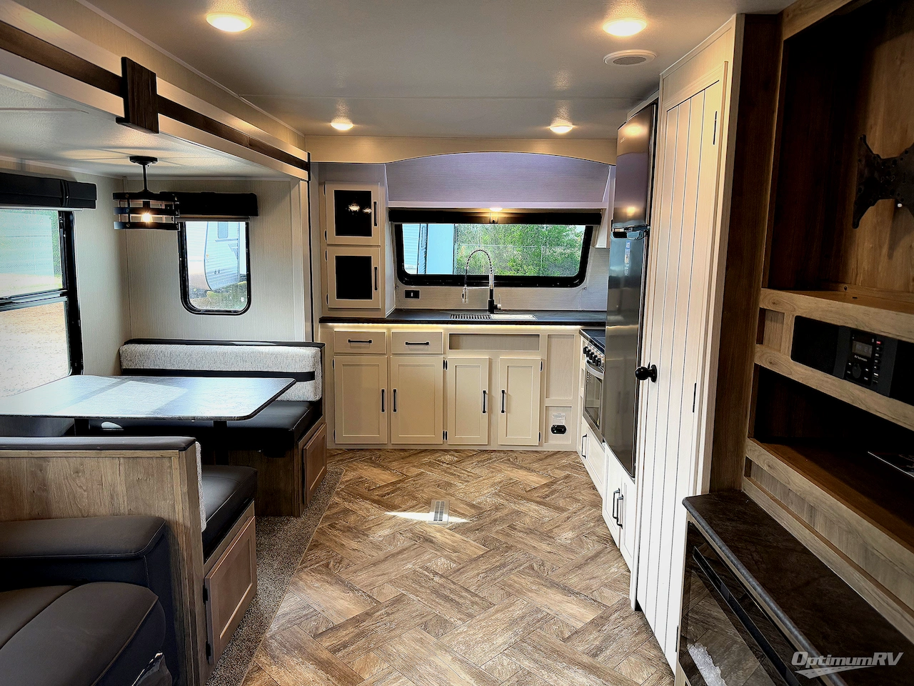 2023 Palomino Puma 31FKRK Photo 3