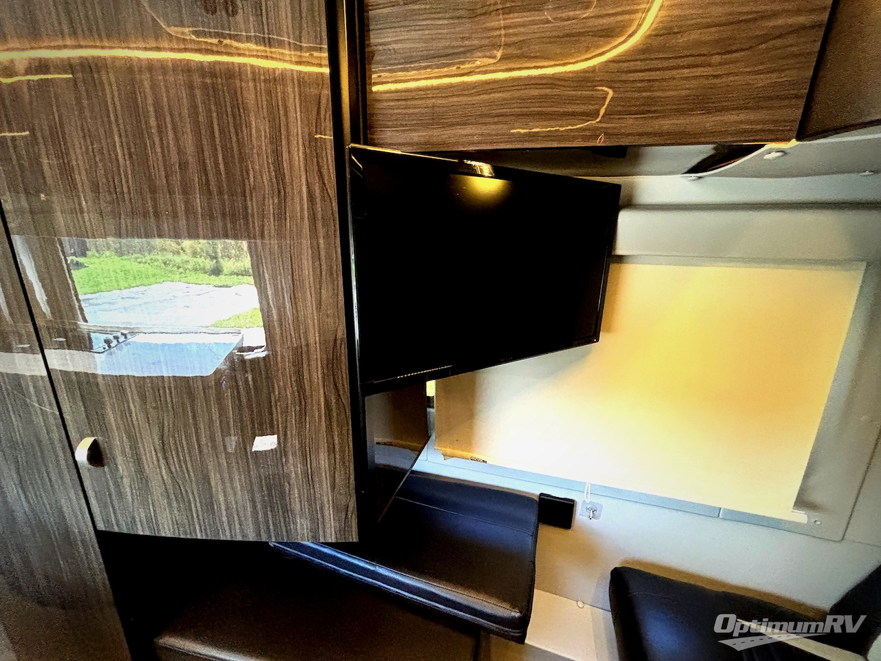 2016 Winnebago Era 70X Photo 17