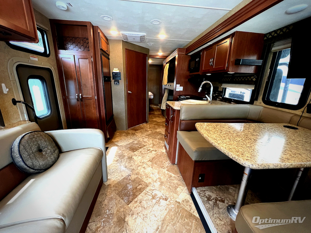 2016 Thor ACE 30.2 Photo 4