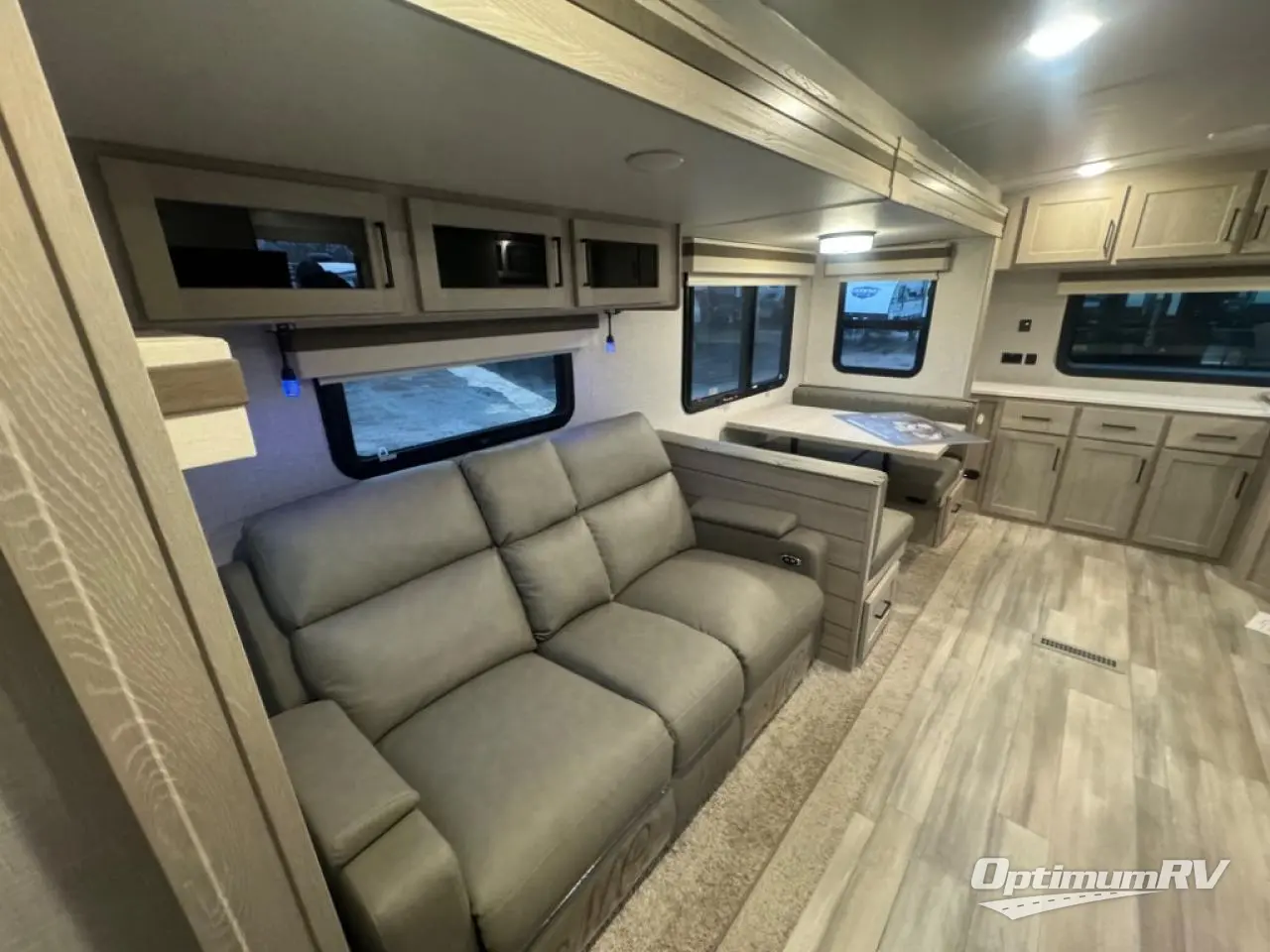 2022 Forest River Rockwood Ultra Lite 2608BS Photo 6