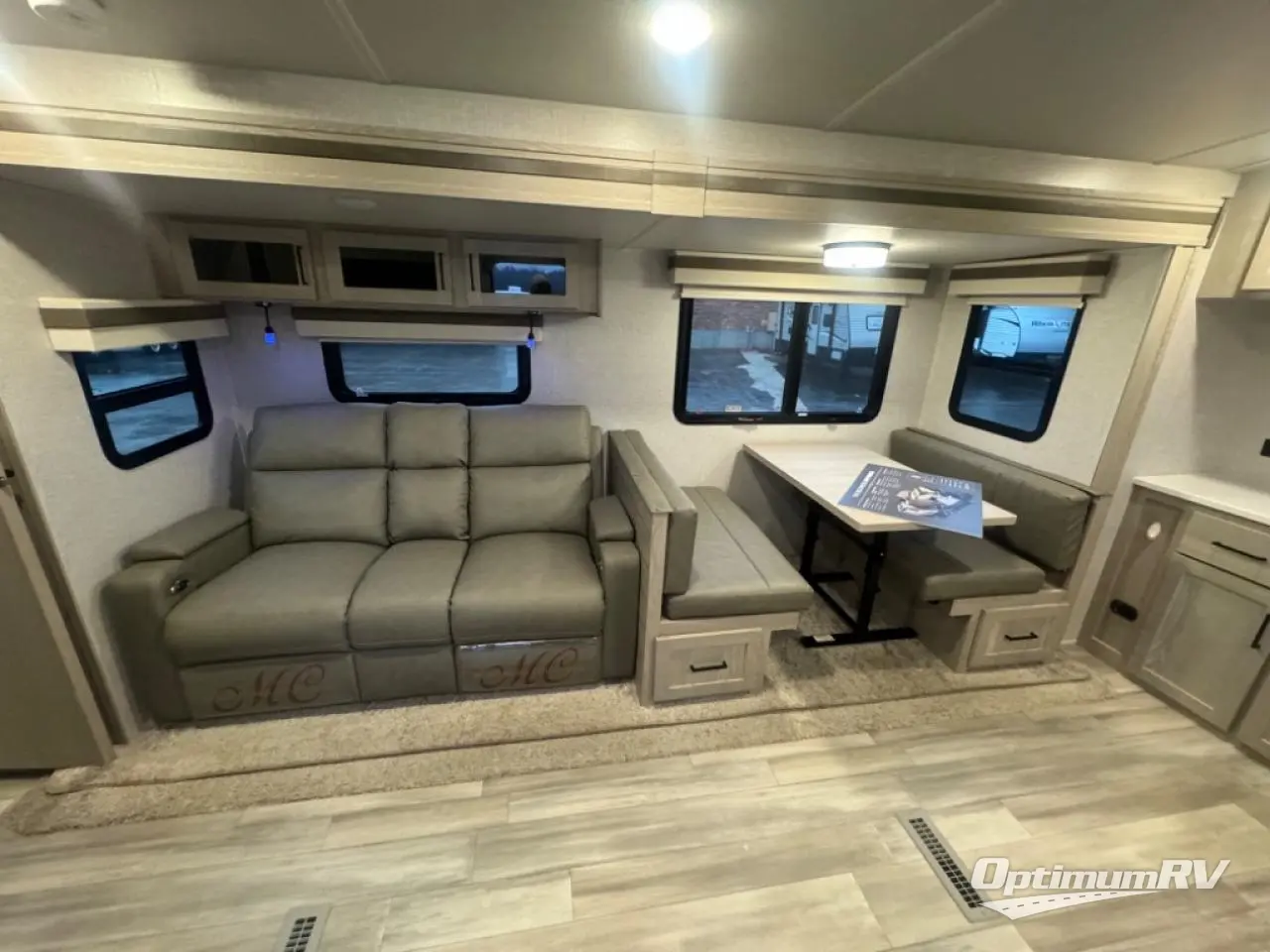 2022 Forest River Rockwood Ultra Lite 2608BS Photo 7