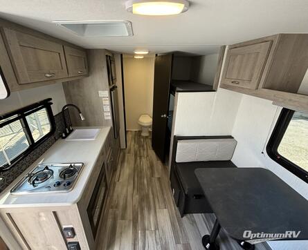 2025 Cruiser Avenir A-17BH RV Photo 3