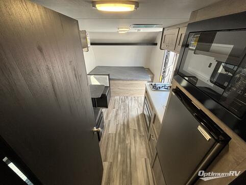2025 Cruiser Avenir A-17BH RV Photo 3