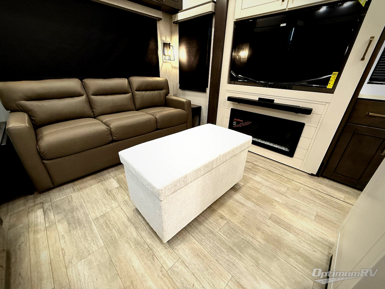 2026 Heartland Bighorn 37MD Photo 11