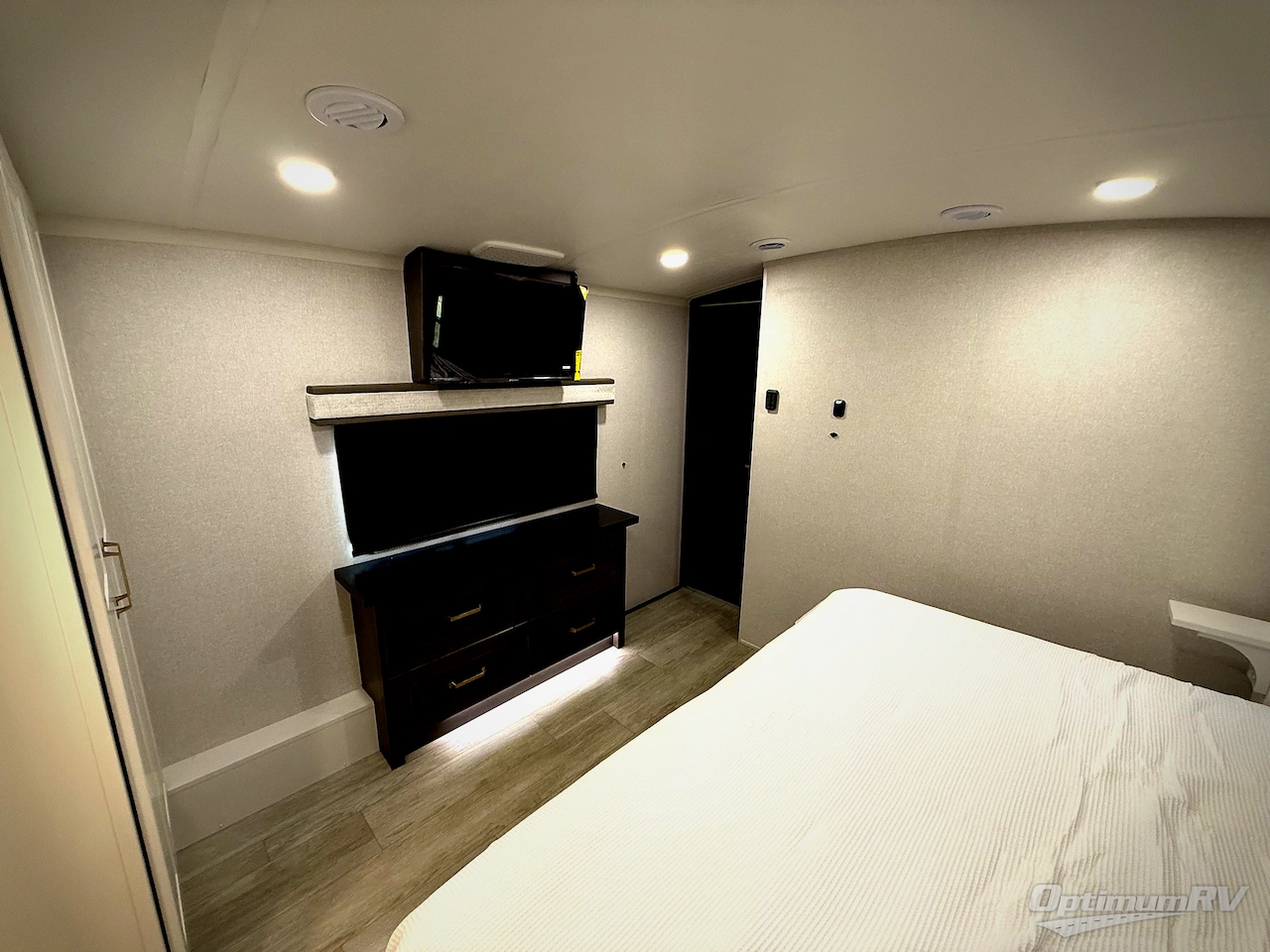 2026 Heartland Bighorn 38RE Photo 26