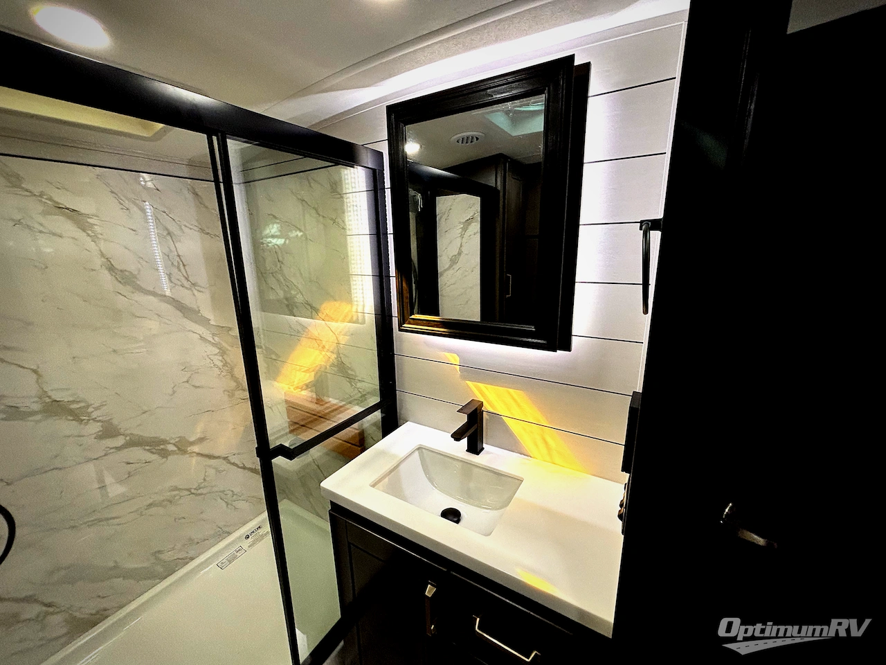 2026 Heartland Bighorn 38RE Photo 15